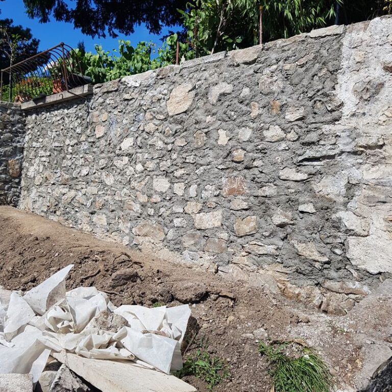 Réparation de murs en pierre